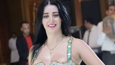 صوفينار بالبيكيني: «نوم جميل على البحر يا حلوين» (صور)