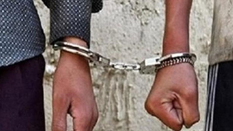 ضبط إثنين من العناصر