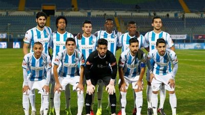 هل يستطيع المال في كرة القدم القضاء على فكرة الأندية الجماهيرية؟
