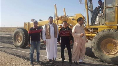 صور| هكذا تمكن «المصريين الأحرار» بمطروح من حل مشاكل طريق السلوم 