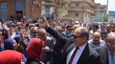 محافظ الغربية أكثر من 250 ألف جنيه ضمن أعمال مبادرة حياة كريمة