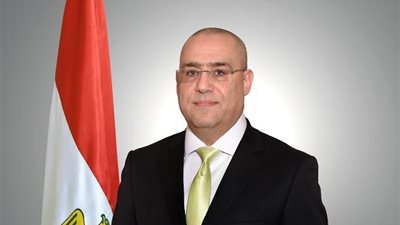 هكذا منع «وزير الإسكان» التكدسات المرورية بالمدن الجديدة
