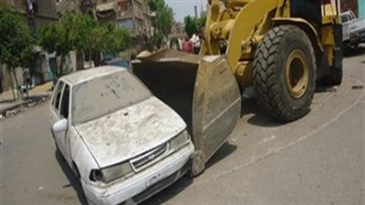 الإدارة العامة لمرور القاهرة ترفع 13 سيارة مجهولة الهوية