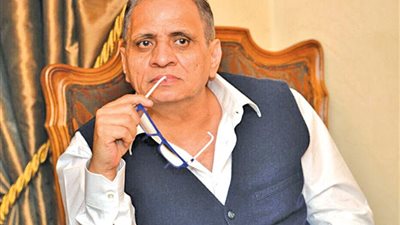 تفاصيل ليلة قضاها السُبكي على «البورش».. وفقيه قانوني: السجن في انتظاره