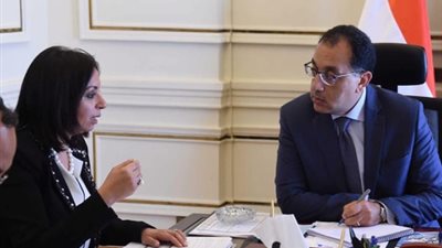 تفاصيل لقاء رئيس الوزراء بـ مايا مرسي  لمتابعة تكليفات السيسي