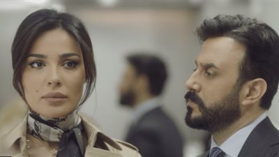 الحلقة الثامنة عشر من المسلسل اللبناني «خمسة ونص»