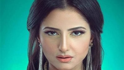حنان مطاوع تُشعل السُوشيال ميديا بهذه الإطلالة (صور) 