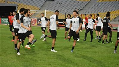 «أجيري».. يُعلن تشكيل الفراعنة في مباراة مصر ضد غينيا