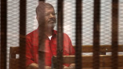 تحدث في المحكمة لمدة 5 دقائق ..اللحظات الاخيرة لـ وفاة محمد مرسي العياط