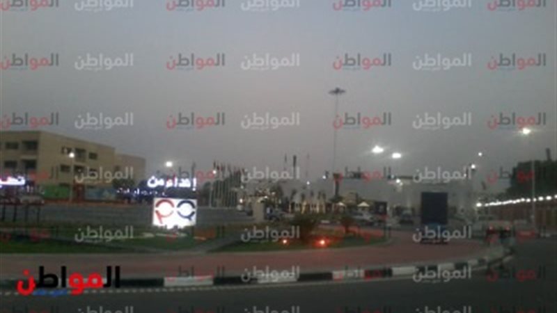 أمام بوابات استاد