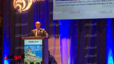 أمريكا تكرم طبيب مصري على جهوده في مجال الحقن المجهري 