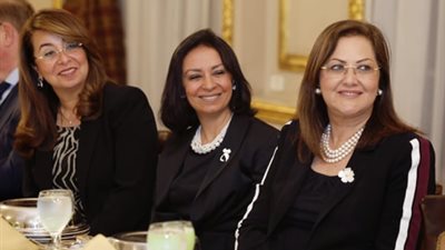 غادة والي في مأدبة غداء القومي للمرأة: الاهتمام بالمعيلات والمسنات وذات الإعاقة