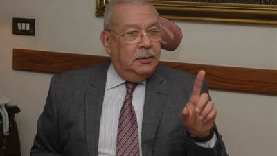 سمير صبري يتقدم ببلاغ ضد أحد الأحزاب الكبرى بتهمة تهديد مستقبل الحياة الديمقراطية