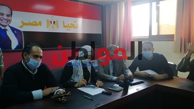رئيس مدينة سفاجا تلتقي بأهالي زرزارة لتوضيح ضوابط قيمة السداد والاختيار