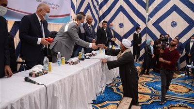 محافظ قنا: الدولة المصرية الحديثة تولي اهتماما بمحافظات الصعيد
