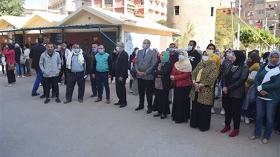 جامعة سوهاج تنفذ خطة الإخلاء التدريبية في حالات الطوارئ 