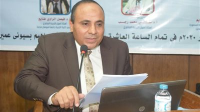 الملتقي التربوي بجامعة سوهاج يناقش تحديات وواقع التعليم في ضوء الثورة الصناعية الرابعة