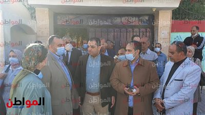 المغربي ومدير منطقة التأمين الصحي يتفقدان مبنى مقر الإدارة التعليمية لتحويله إلي مقر للتأمين الصحي بسفاجا