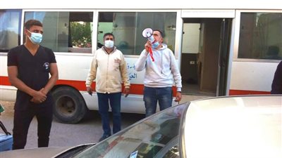 الفرق الطبية بالبحر الأحمر تحس المواطنين لتطعيم أطفالهم في اليوم الأخير للحملة.. ووكيل وزارة الصحة: تخطينا 88% من المستهدف