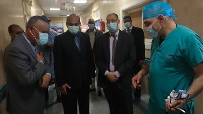 بدء جراحات القلب المفتوح ضمن فعاليات قافلة قلوب صغيرة لعلاج الأطفال بمستشفيات قنا الجامعية