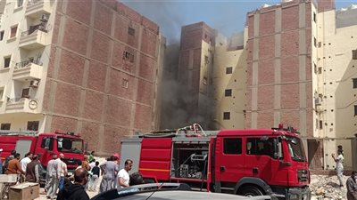 إخماد حريق مخزن الأدوات الصحية بالغردقة ومطالب بفحص المبنى