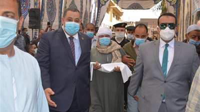 نائب محافظ سوهاج ومدير الأمن يشهدان مراسم صلح عائلتي  