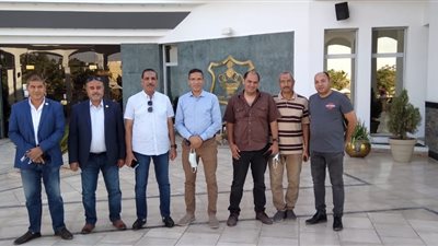 بعد حكم «الدستورية العليا».. وفد نقابة المهندسين يزور شركة أسمنت أسيوط