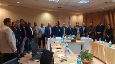 تعيين الطيار حسين السعيد مديرًا لمطار أسيوط الدولى