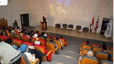 جامعة هارتفوردشير الإنجليزية بالعاصمة الإدارية  تستضيف يوم القمر العالمي بالتعاون مع الفضاء المصرية