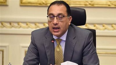 رئيس الوزراء يوجه بسرعة التعامل مع شكاوى المبالغة في زيادة تعريفة الركوب واحتكار المواد البترولية