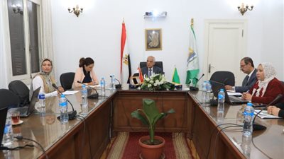 محافظ الجيزة يترأس لجنة اختيار مشروعات المبادرة الوطنية  