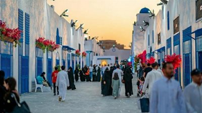 تصاميم أوتلت 2022 تنقل الزوار للأجواء اليونانية وملامح العمارة الإغريقية