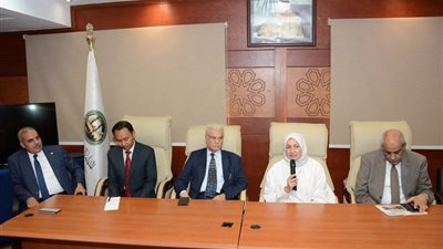 صالون للوافدين يجري حوارا مع الطلاب الماليزيين بحضور قيادات الأزهر وسفارة ماليزيا