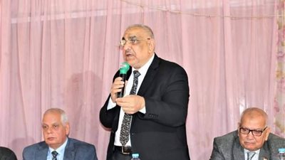 التحقيق مع ولى أمر طالب تعدى على مديرة مدرسة إعدادية ببني سويف 
