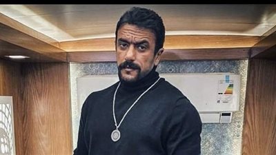 أحمد العوضي يقدم عرضًا لـ