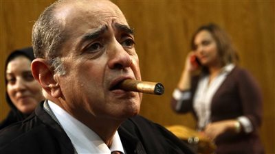 اشتعلت 50 عامًا لتقرر الإنطفاء.. سيجارة فريد الديب تنتهي