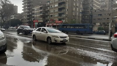الأرصاد: سحب رعدية واستمرار سقوط الأمطار على هذه المناطق