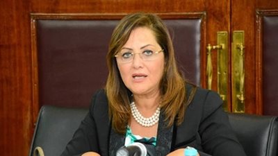 وزيرة التخطيط: تبلغ إيرادات قناة السويس سنويًا 6 مليار دولار