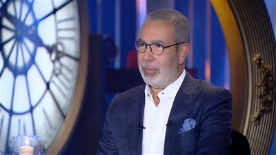 مدحت العدل: قصة حياة عمرو دياب تستحق التمثيل