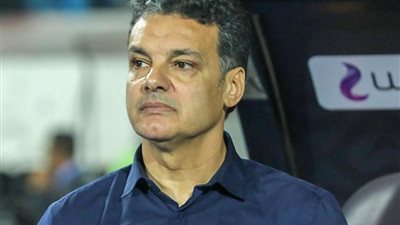 على خلفية أحداث مباراة الزمالك.. المصري يستبعد إيهاب جلال من قيادة فريق الكرة