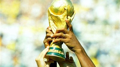بعد اللجوء لقاعدة الأهداف.. ثلاثي آسيوي وثنائي إفريقي ومنتخب عربي وحيد 