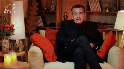 أسامة منير يُعلن عن برنامجه الجديد 
