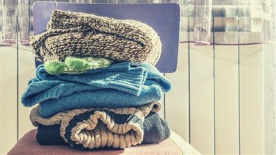 عشان تحافظ على رونقها.. 3 نصائح للاعتناء بالملابس الشتوية