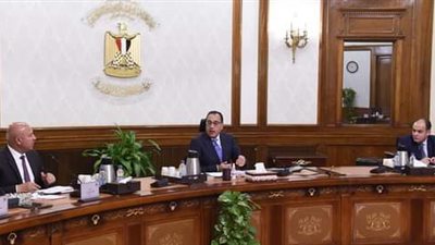 مدبولي يطمئن على نفاذ الصادرات المصرية إلى الأسواق الخارجية