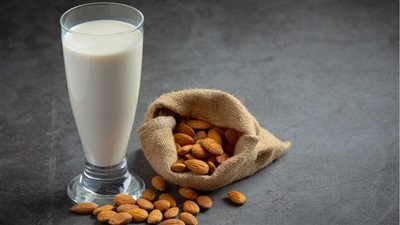 فوائد حليب اللوز.. أبرزها يساعد على إنقاص الوزن