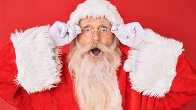 العجوز صاحب اللحية البيضاء.. قصة أسطورة بابا نويل