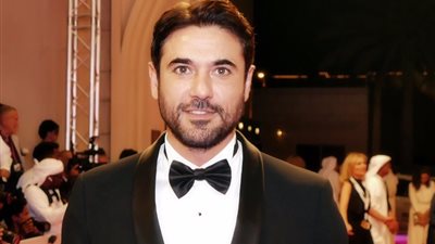 أحمد عز يستعد لعرض مسرحيته الجديدة في موسم الرياض ضمن احتفالات الكريسماس