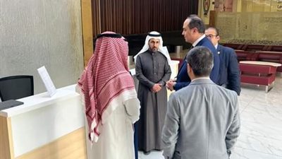 رئيس هيئة الرعاية الصحية يزور مدينة الملك فهد الطبية بالسعودية