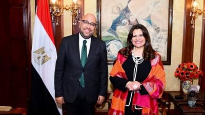 وزيرة الهجرة : إنشاء مصانع لتدوير المخلفات بمساعدة أكبر المستثمرين المصريين بالسويد