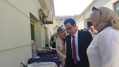 افتتاح معرض الملابس الخيري بإعلام بني سويف